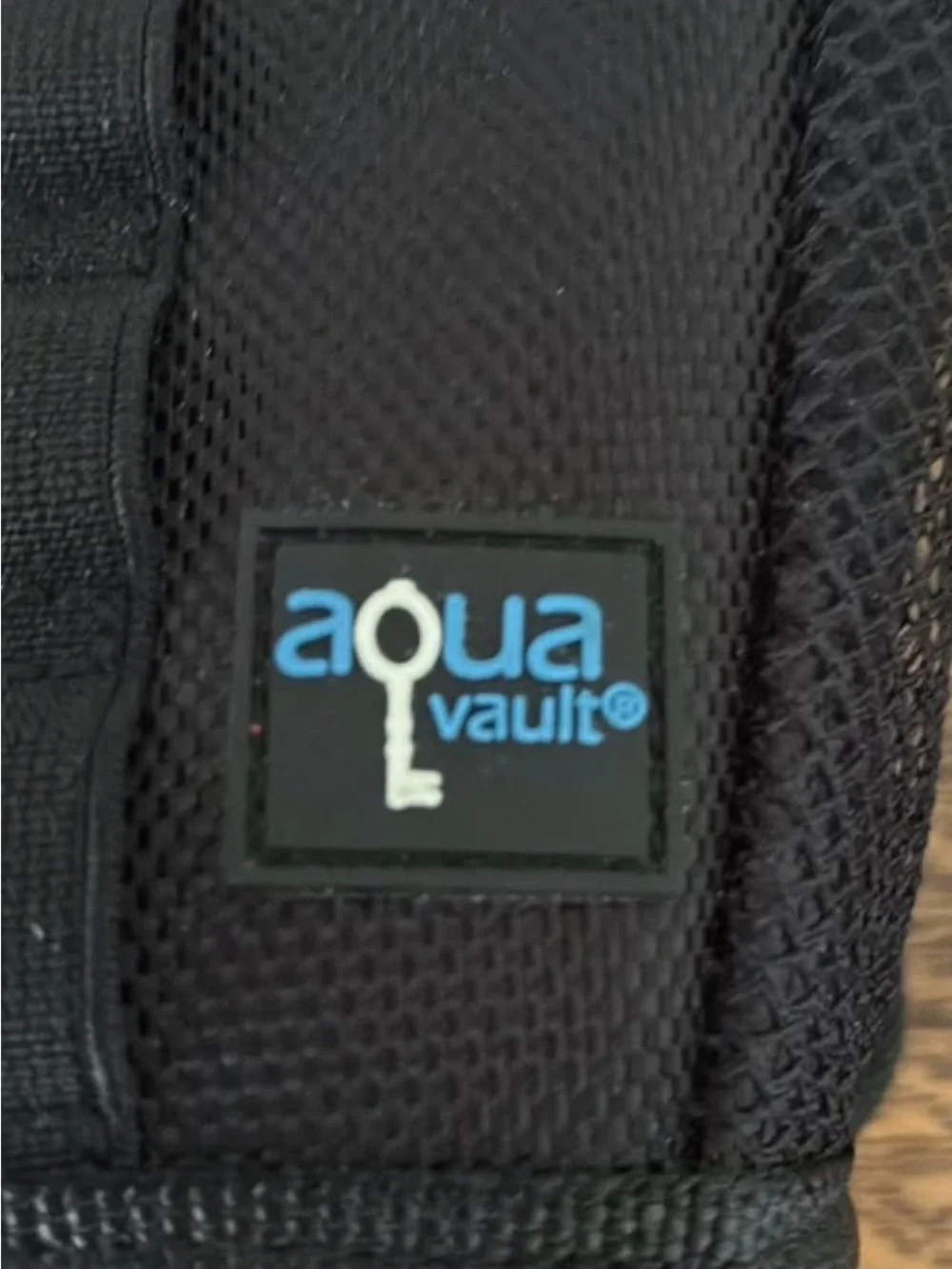 AquaVault Portable Travel Safe Anti-Theft, Lockbox for Beach, Pool NEW